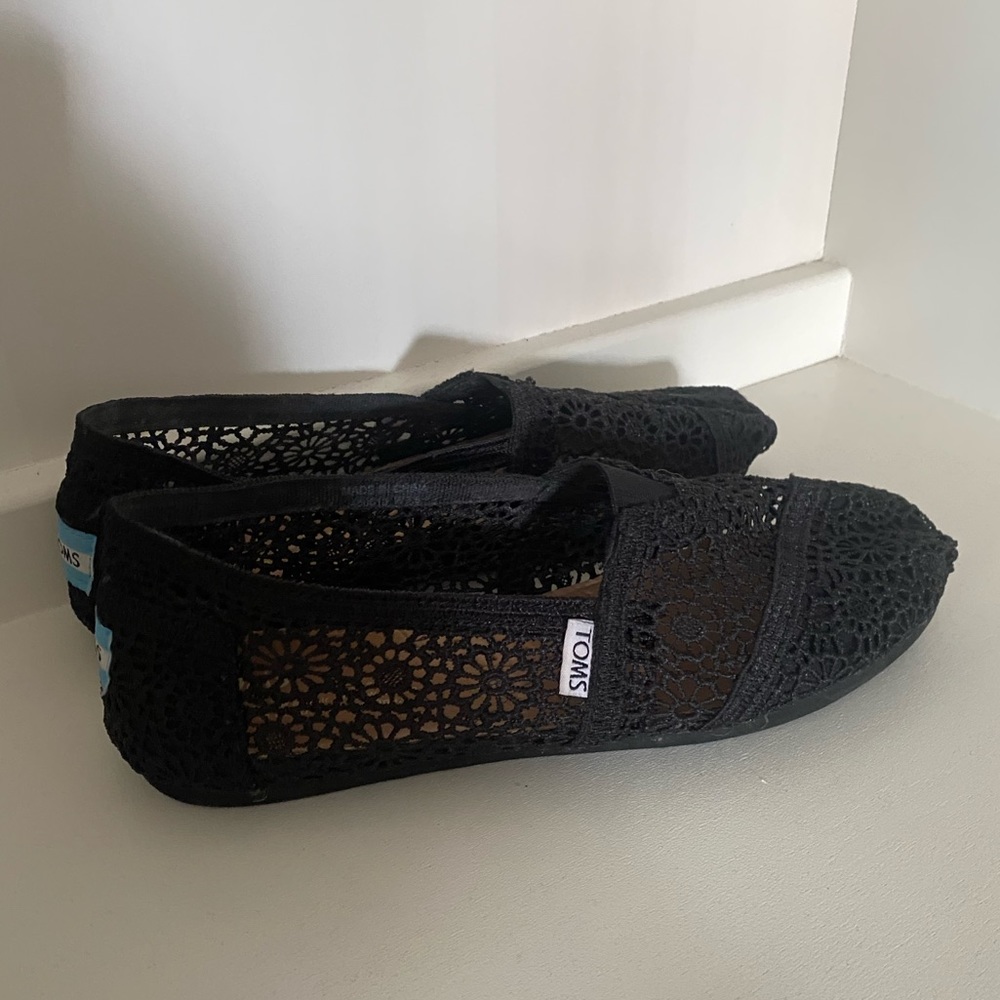 Toms Crochet Black Slip Ons